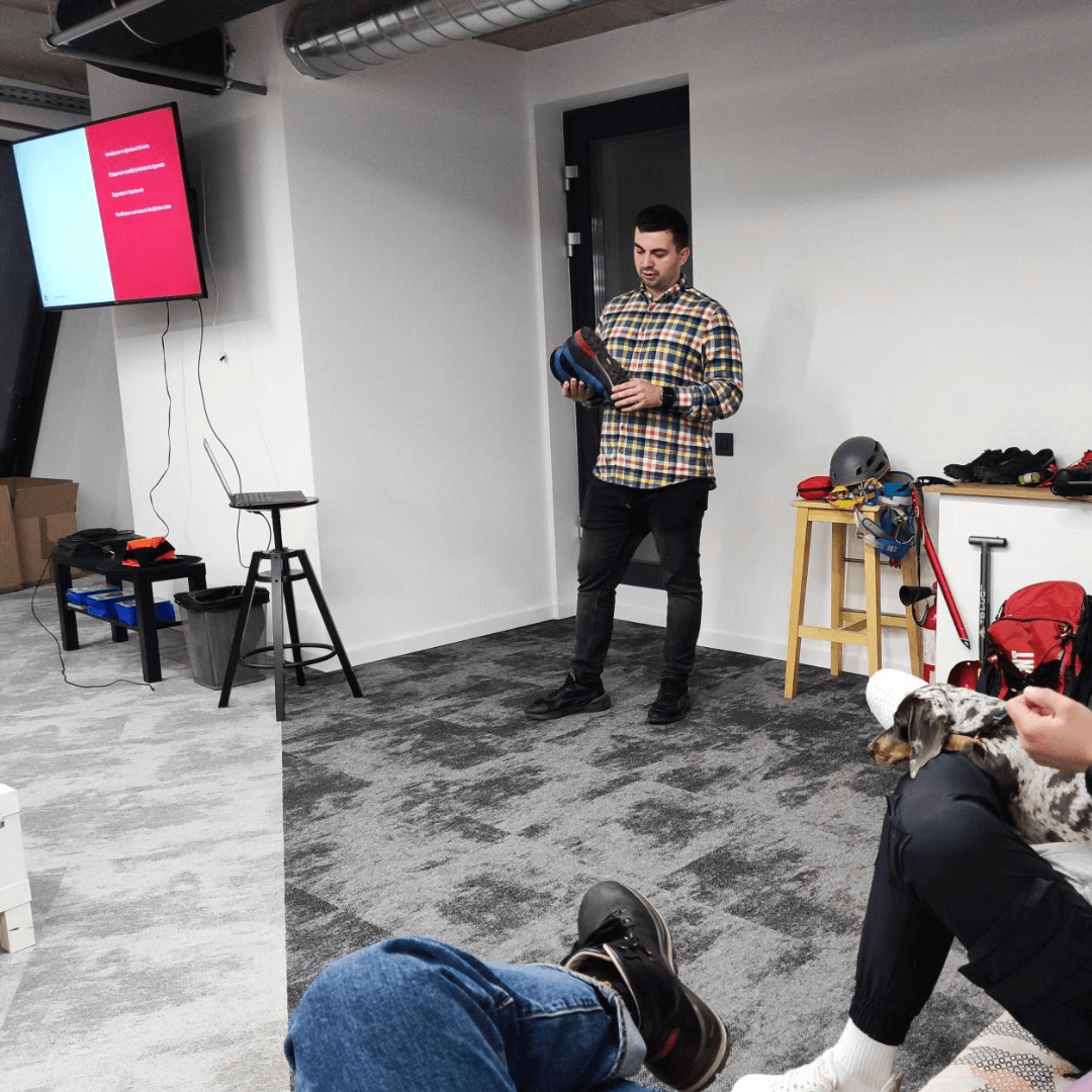 5-Apr-22-2024-08-09-25-6288-AM